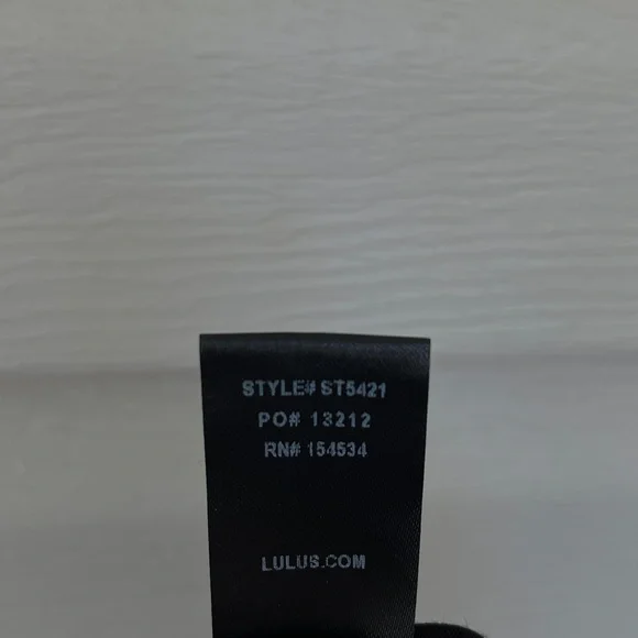 Lulus Sebastian Black Pants Size S NWT - Picture 11 of 11